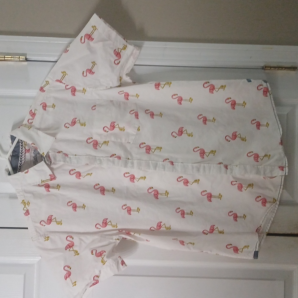 Huntington BC short sleeve button down flamingo casual shirt Sz M NWOT